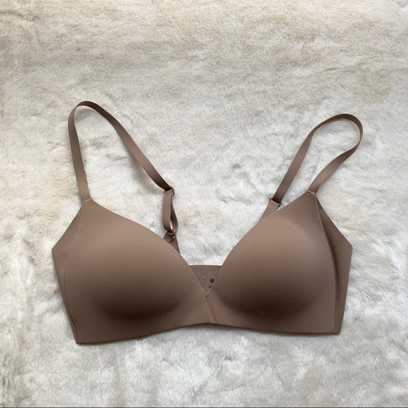 Lululemon Take Shape Bra Soft Sand Size 32C NWT - Picture 2 of 13